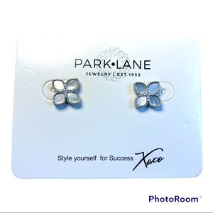 NIB 🌻 Park Lane Chateau Earrings